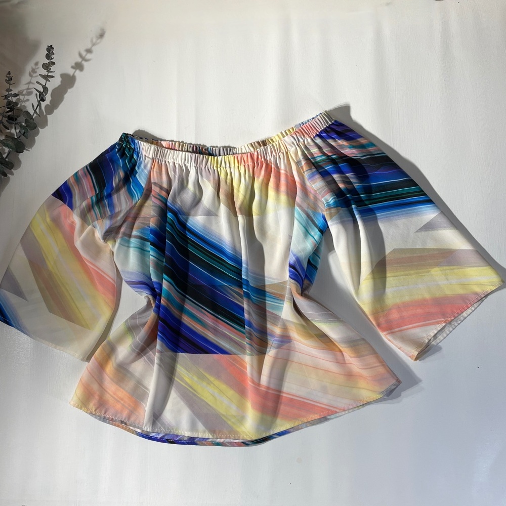 Amanda Uprichard Silk Off Shoulder Bell Sleeve Abstract Print Top XS Euro Summer